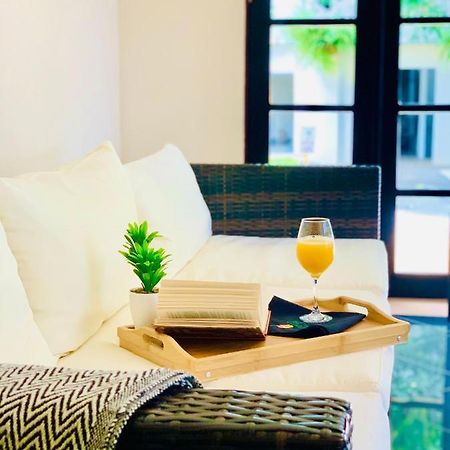 Hotel Mango Airport Río Segundo 외부 사진