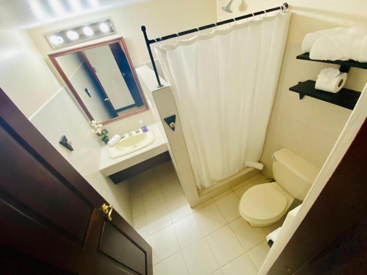 Hotel Mango Airport Río Segundo 외부 사진